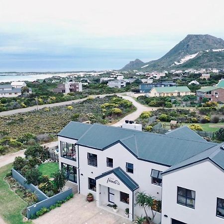 Stay At Friends Economic Rooms Malkopvlei ภายนอก รูปภาพ