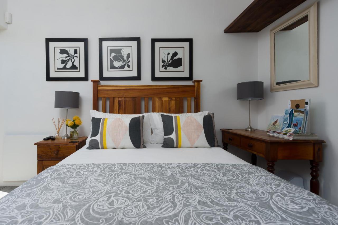 Stay At Friends Economic Rooms Malkopvlei ภายนอก รูปภาพ