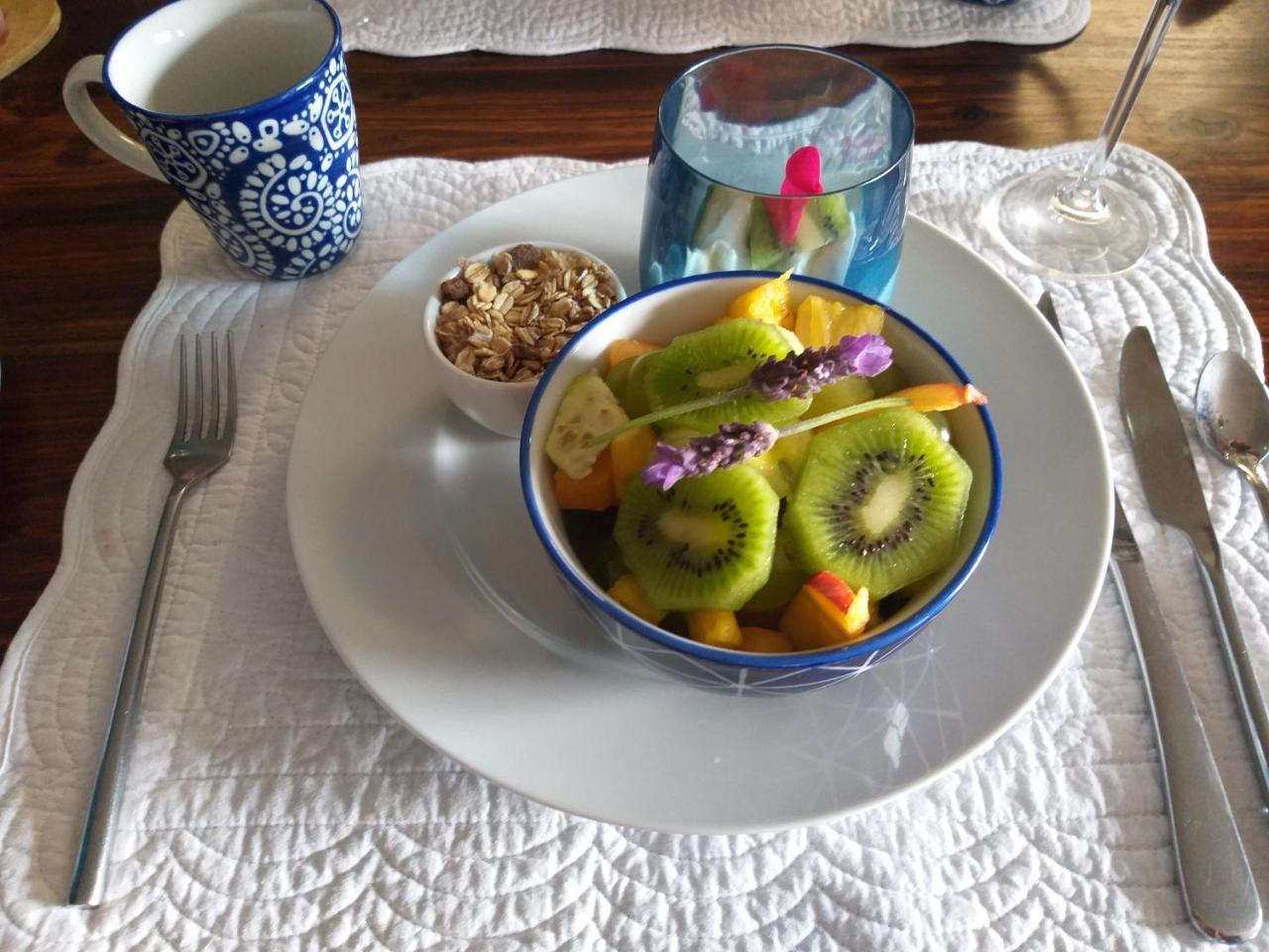 Stay At Friends Economic Rooms Malkopvlei ภายนอก รูปภาพ