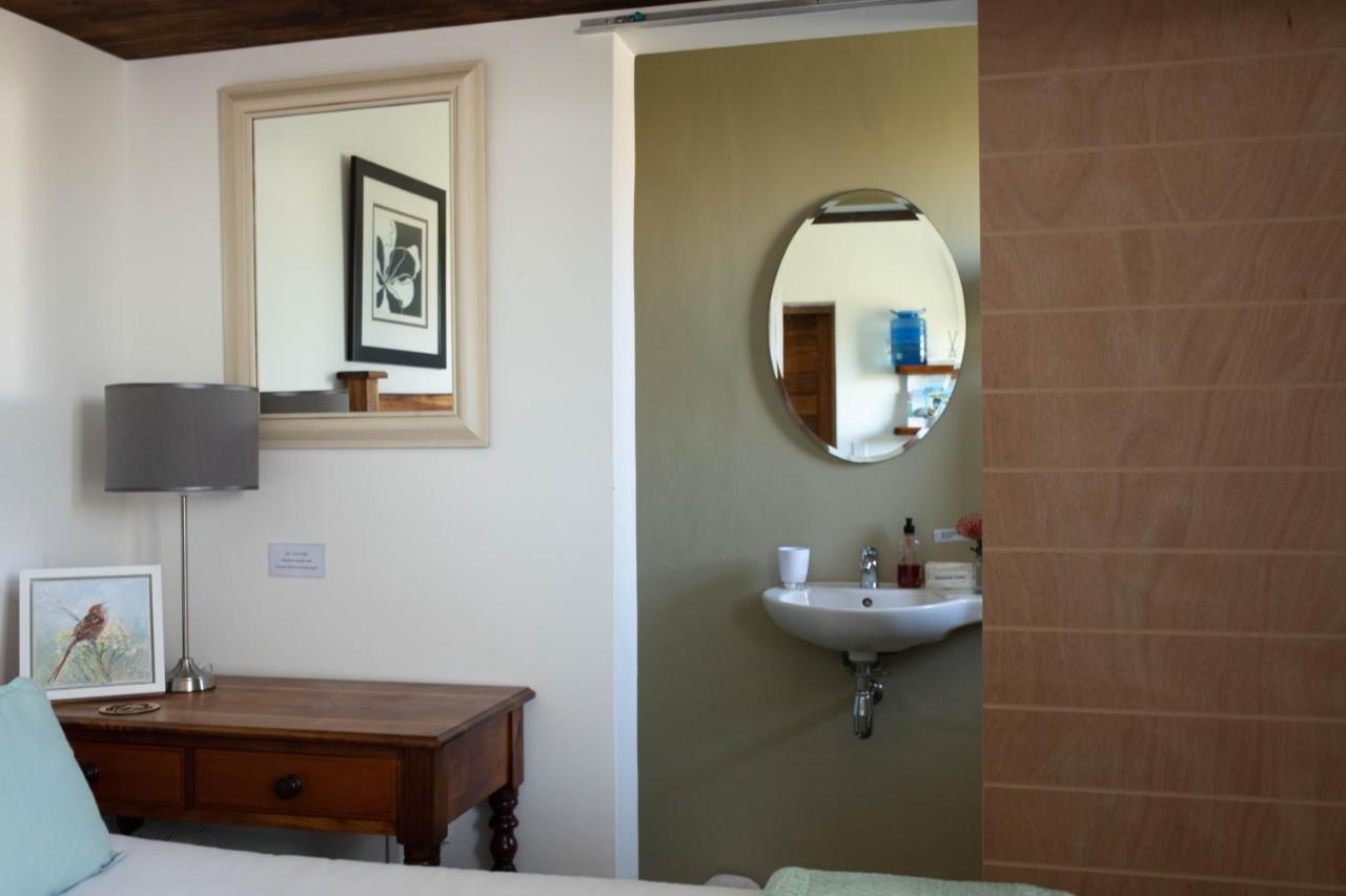 Stay At Friends Economic Rooms Malkopvlei ภายนอก รูปภาพ