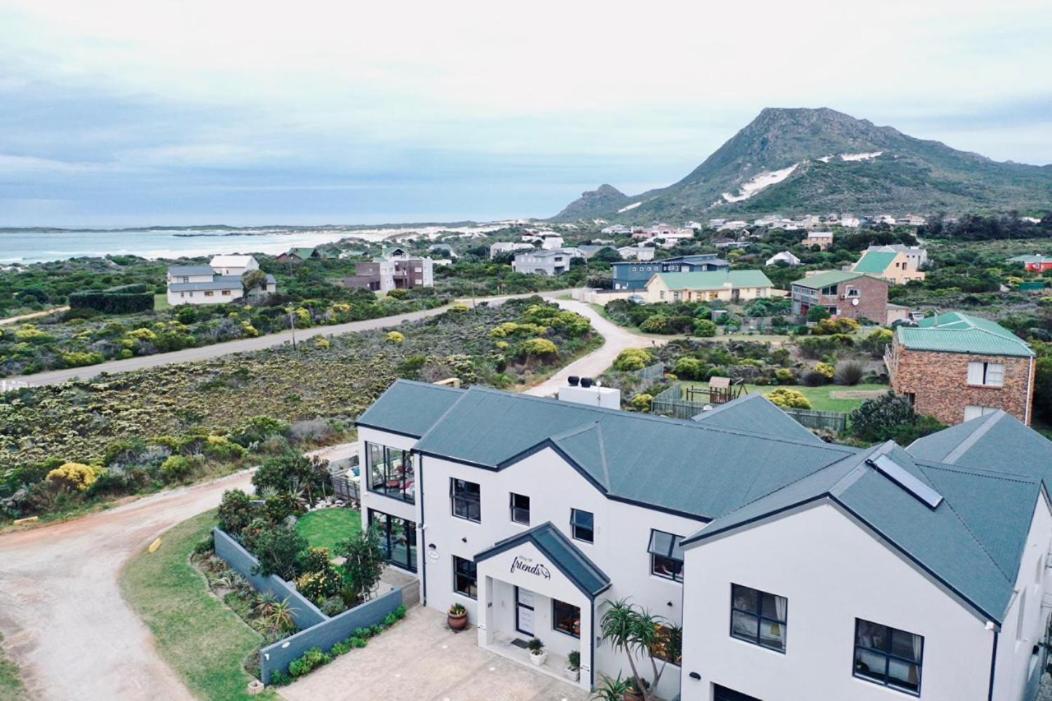 Stay At Friends Economic Rooms Malkopvlei ภายนอก รูปภาพ